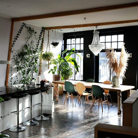Stadslogement Valentijn Sneek Ngoại thất bức ảnh